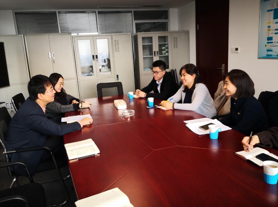 交流促發(fā)展 合作促提高 ——內(nèi)蒙古股權(quán)交易中心赴內(nèi)蒙古證券期貨業(yè)協(xié)會 進行調(diào)研座談交流